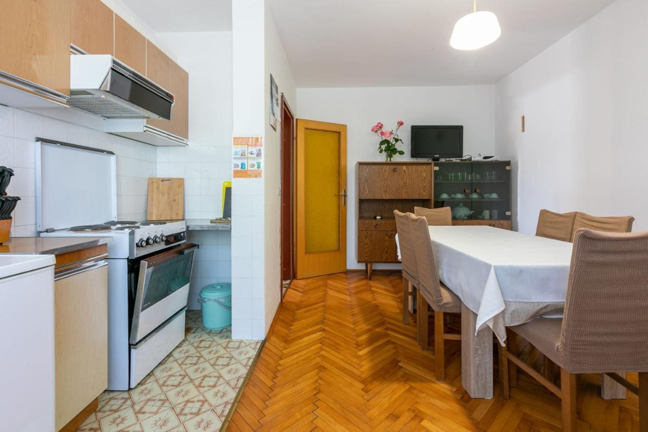 Apartments Mirena Crikvenica Buitenkant foto