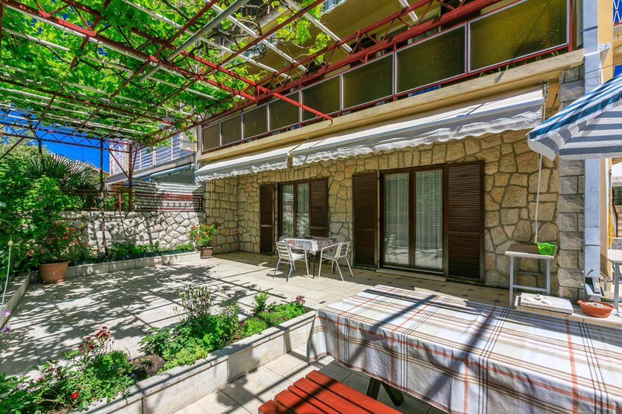 Apartments Mirena Crikvenica Buitenkant foto
